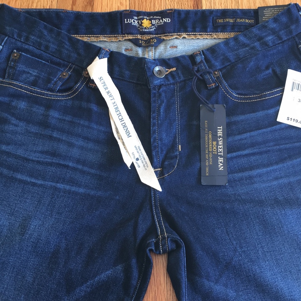Lucky Brand jeans.  The sweet jean. - Picture 2 of 8